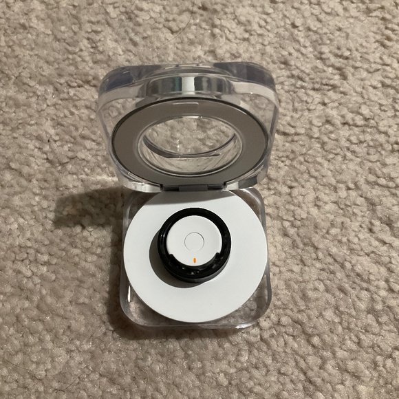Samsung Galaxy Ring, size 8 - Picture 1 of 3